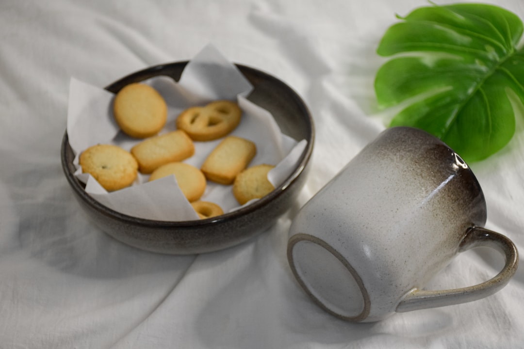 Calorias do biscoito água e sal: quantas tem, macros e dicas