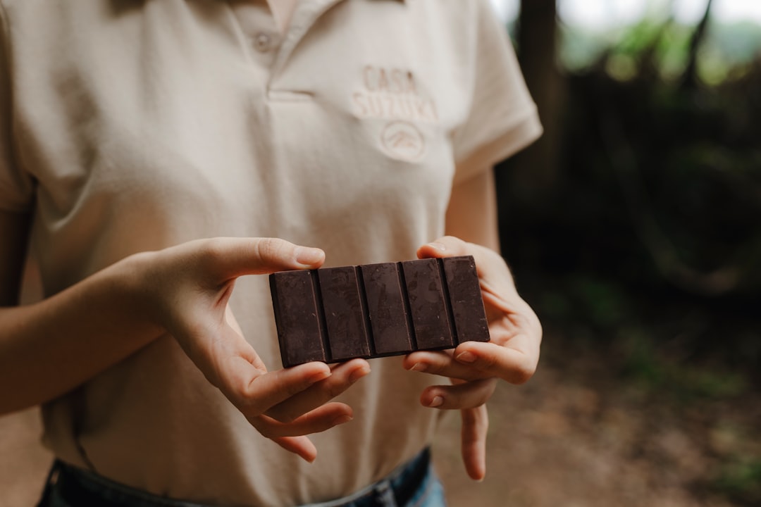 Calorias do chocolate meio amargo e porcentagem de cacau (70% e mais)