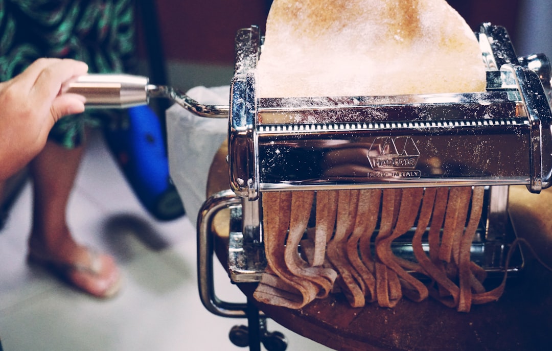 Calorias do macarrão: quanto tem por 100g e por porção